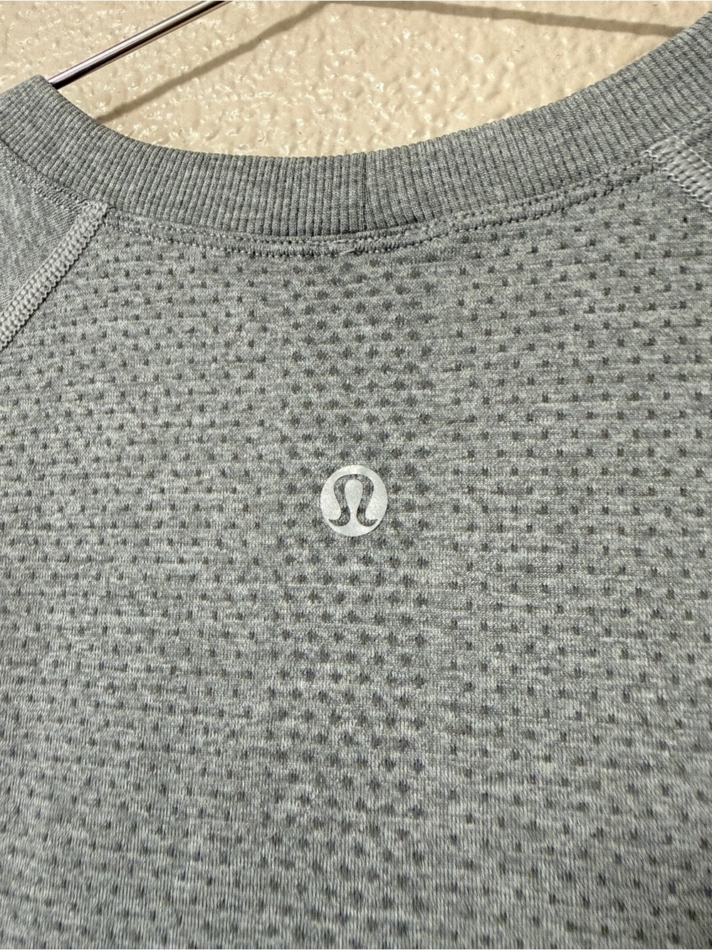 Lululemon Swiftly Tech Short-Sleeve Shirt Workout Top Size 8 Light Grey - Picture 3 of 5